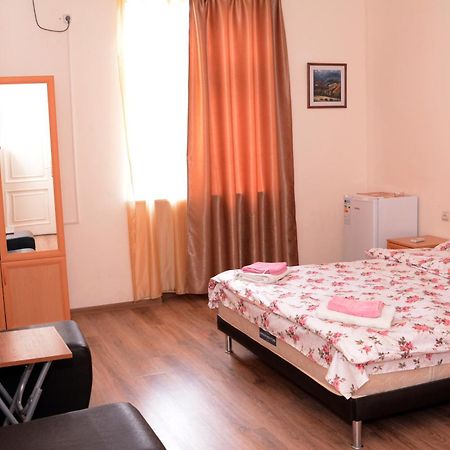 Villa Rosa Erivan Dış mekan fotoğraf