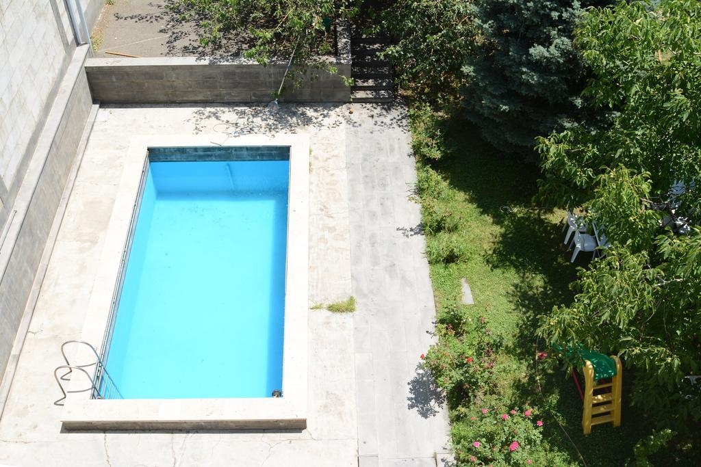 Villa Rosa Erivan Dış mekan fotoğraf
